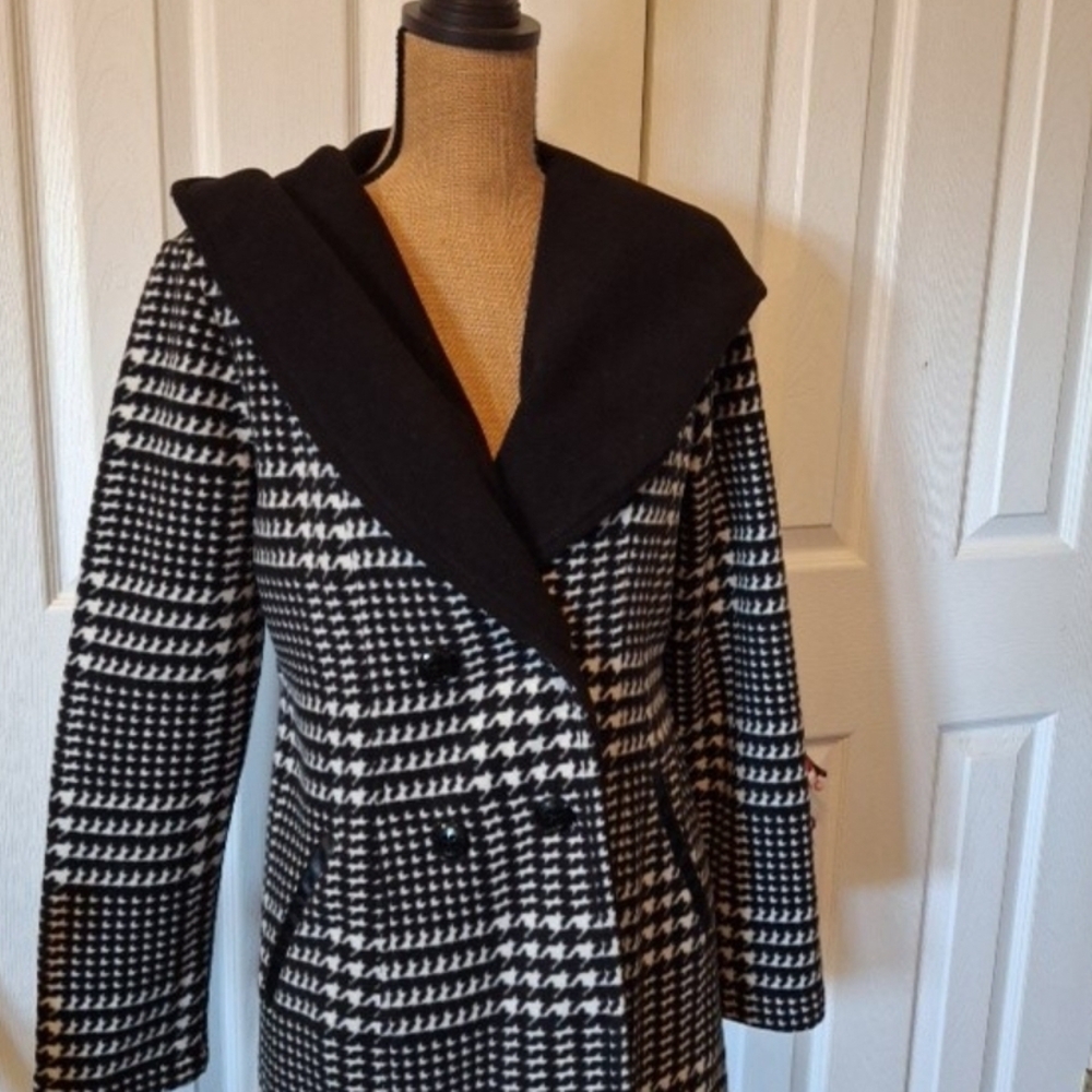 Sebby Classic Houndstooth Pea Coat